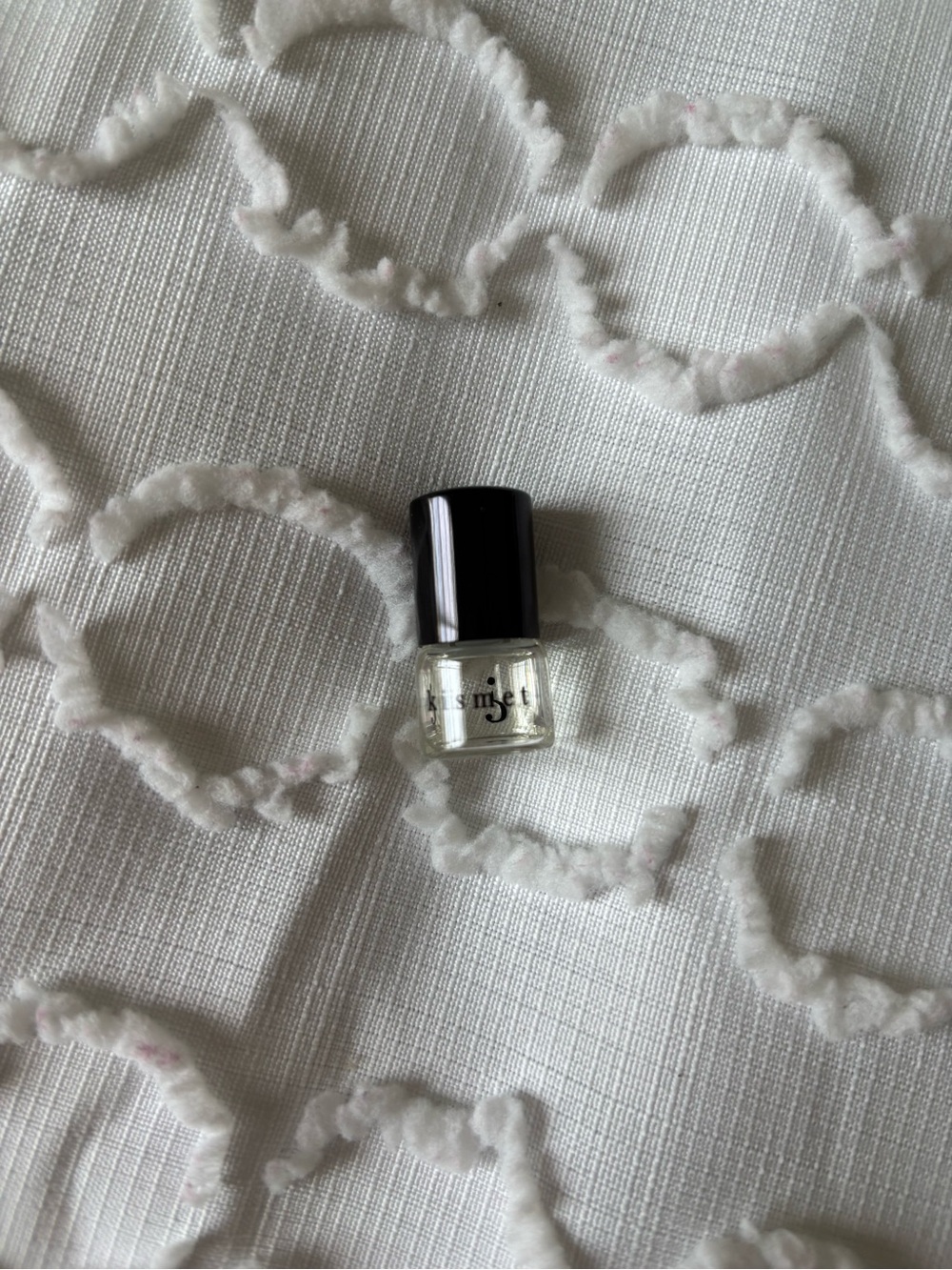 Riddle Oil- Kismet Roll-On Fragrance Oil - Sample Size - Picture 3 of 3